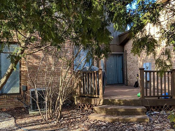 2nd image of 1094 Greenhills Dr