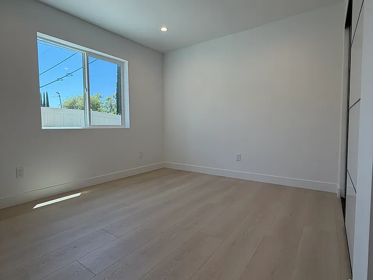11479 W Erwin St — Photo 11