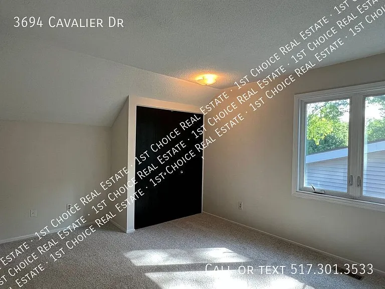 3694 Cavalier Dr — Photo 16