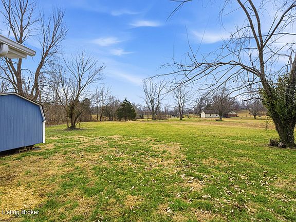 5th image of 63 Farmview Ln