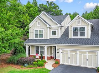 105 Olde Hickory Ct, Woodstock, GA 30188