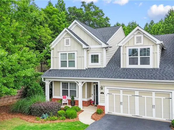 105 Olde Hickory Ct, Woodstock, GA 30188