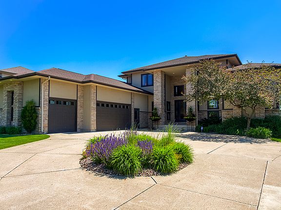 Beautiful Curb Appeal 