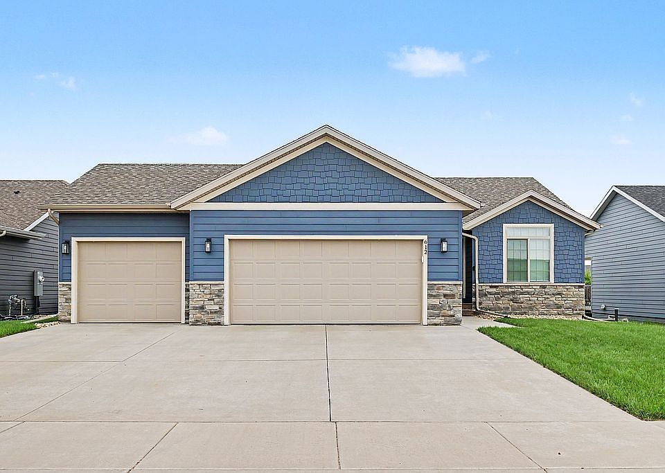 1st image of 612 Prairieside Trl
