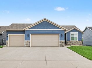 612 Prairieside Trl, Harrisburg, SD 57032