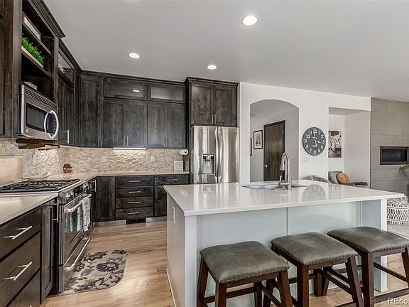 4th image of 946 Snowy Plain Road