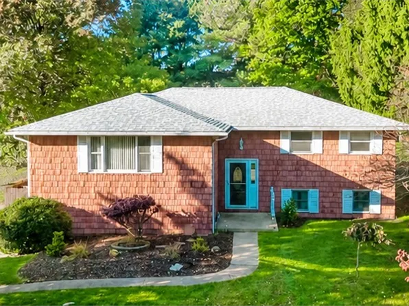 103 McNally Cir, Indiana, PA 15701