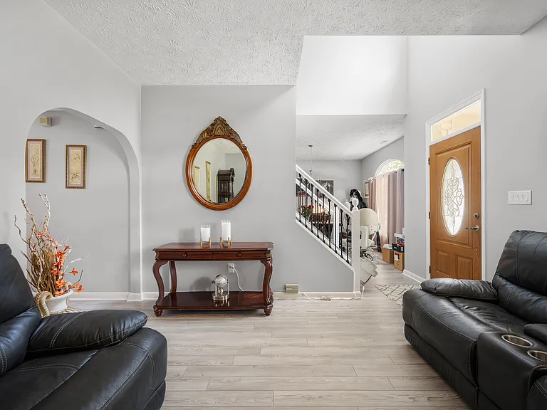 10007 Palmaire Pl — Photo 4