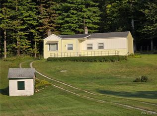 1376 Blood Rd, Cowlesville, NY 14037