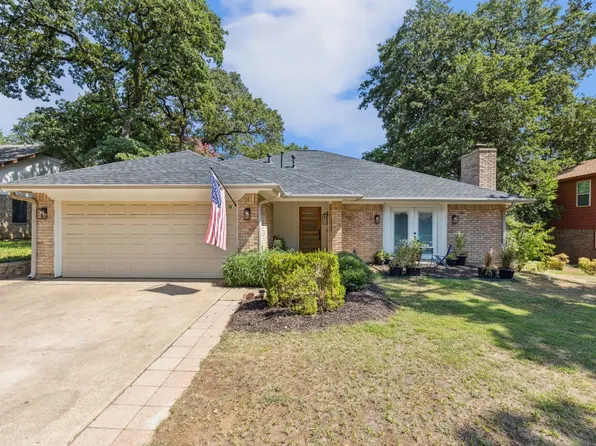 1514 Tiffany Forest Ln, Grapevine, TX 76051