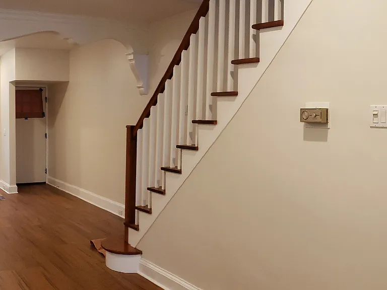 1215 Gerritt St — Photo 3