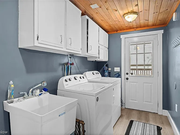 4556 Hawthorne Ave — Photo 20
