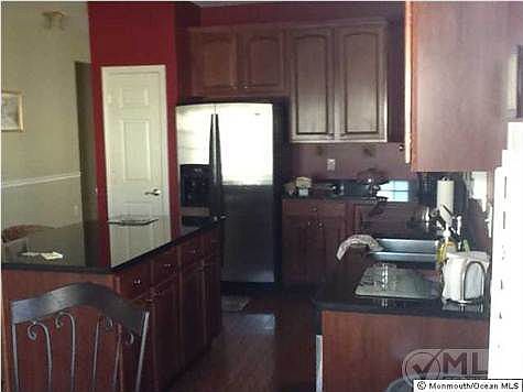 2nd image of 14 Mountain Stream Ct