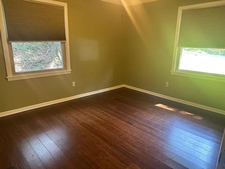 506 Shamrock Dr — Photo 4