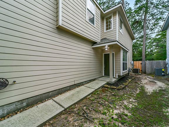 3rd image of 246 W Stedhill Loop