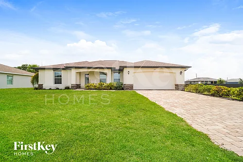2321 NW 9th Ave Photo 1