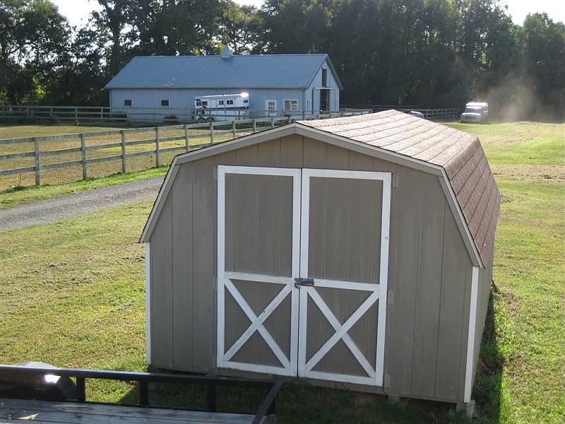 1st image of 225 Ritter Ln