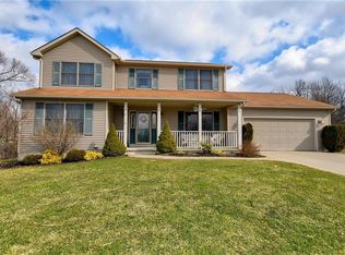 565 Oakhurst Dr, Brunswick, OH 44212