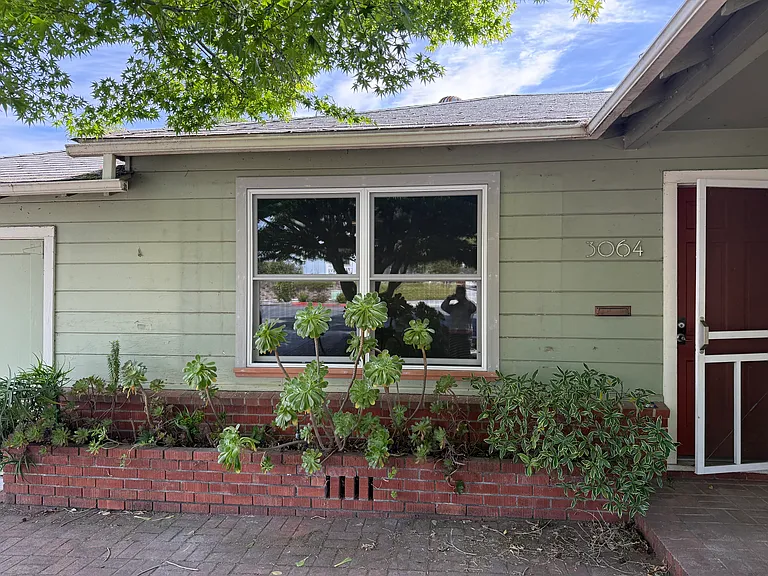 3064 Laurel St — Photo 10