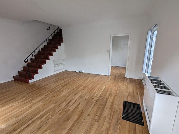 4th image of 1200 N Gardner St APT 6