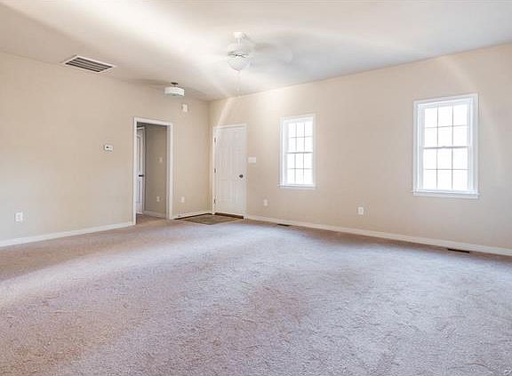 5th image of 9470 Barrett Pl