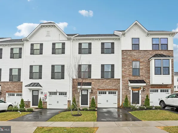 47 Rosemary Way, Mount Laurel, NJ 08054