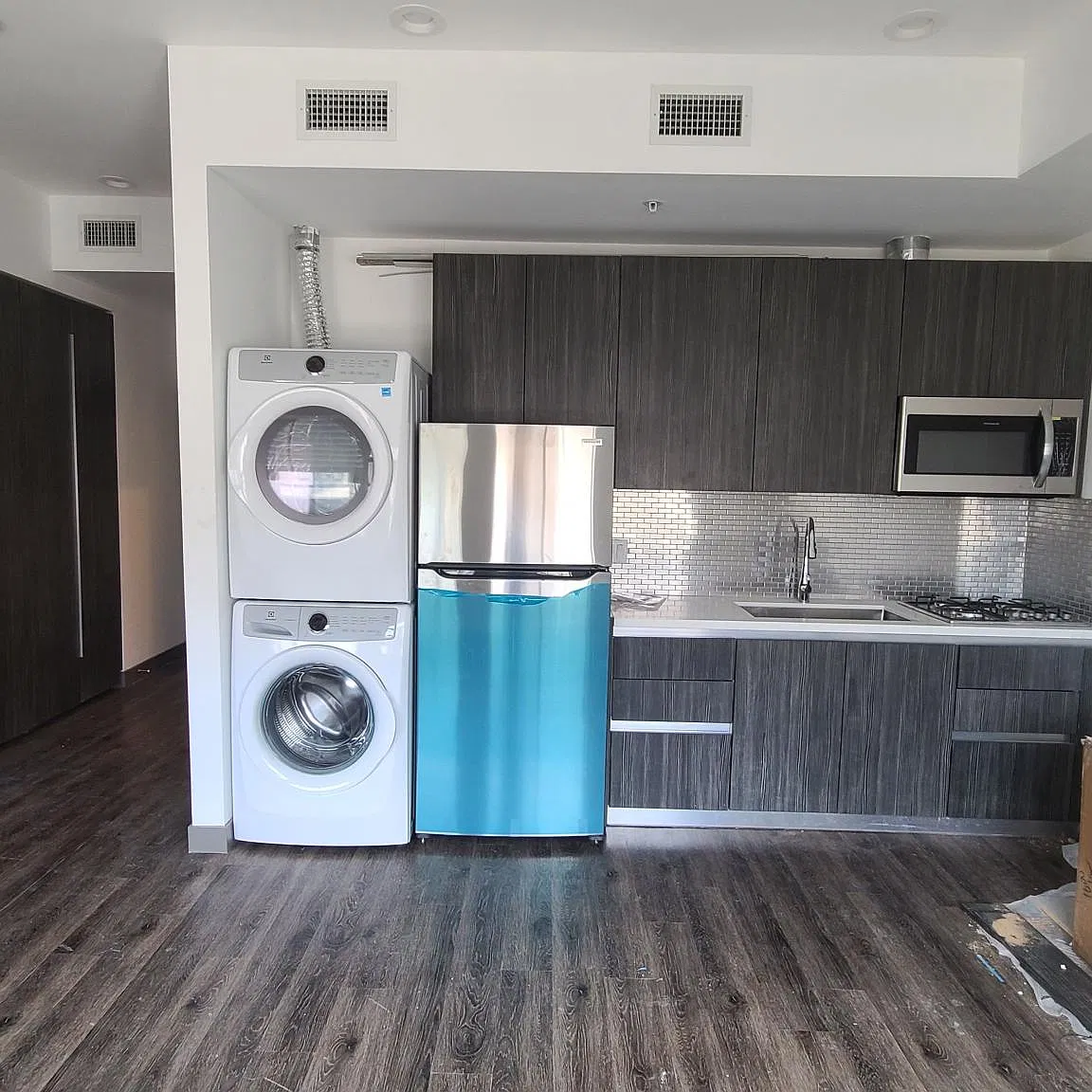 Studio, 500 sqft, $1,995 — Photo 4