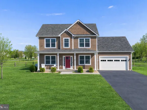 31 Hilyard Cir S, Hedgesville, WV 25427