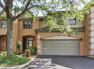 1463 Ammer Rd, Glenview, IL 60025