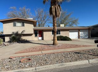 2801 Claude Dove Dr, Las Cruces, NM 88011