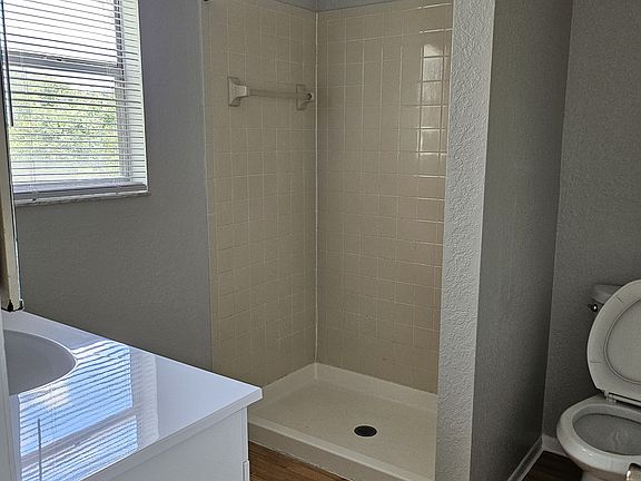 2nd image of 5267 Images Cir APT 202