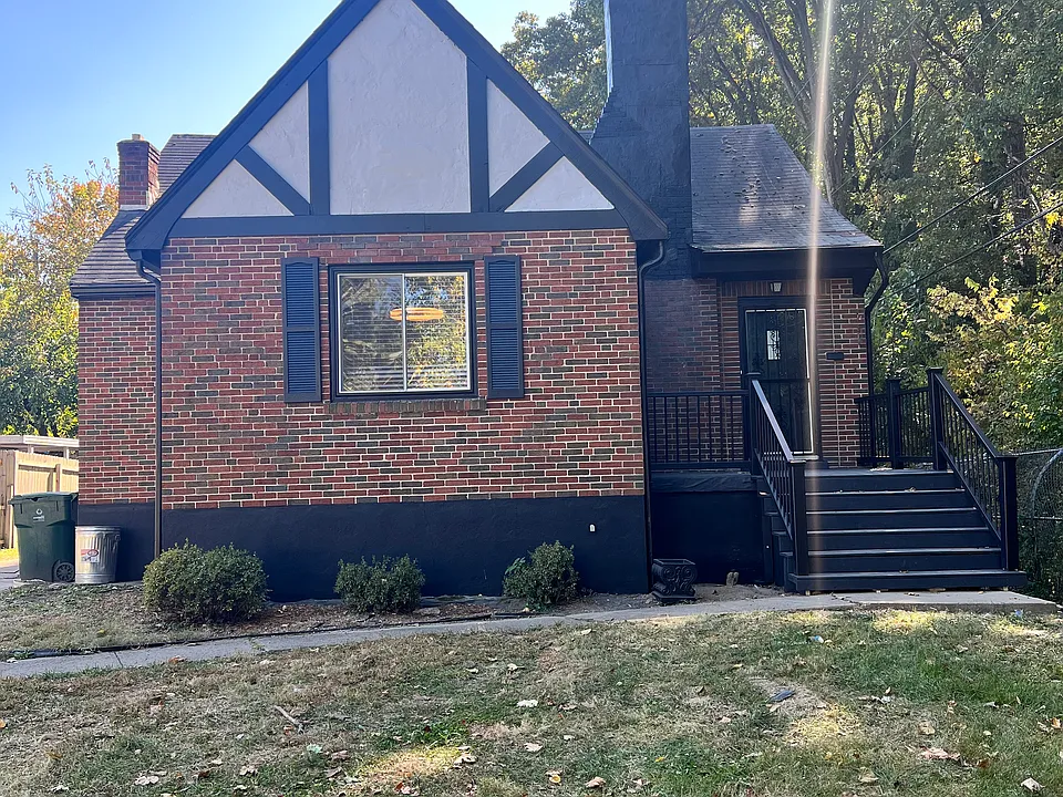 1403 Shenandoah Ave