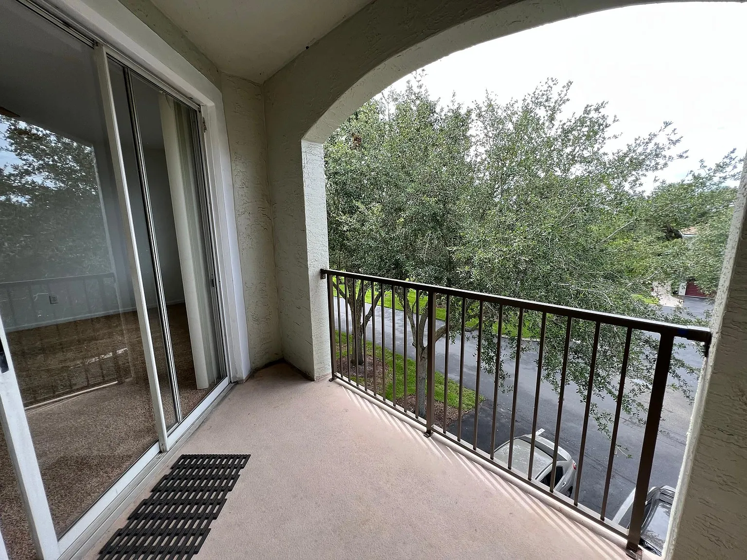 4000 Grande Vista Blvd — Photo 2