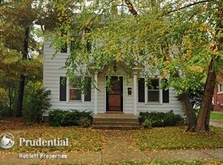 623 Garfield Ave, Aurora, IL 60506