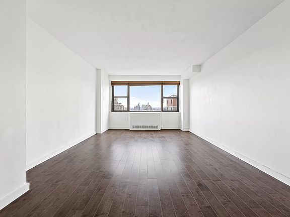 4th image of 115 E 9th St APT 17G