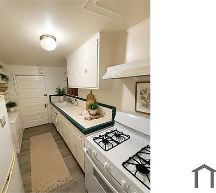 2645 N Maroa Ave #2645