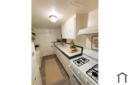 2639 N Maroa Ave #2639 Photo 1