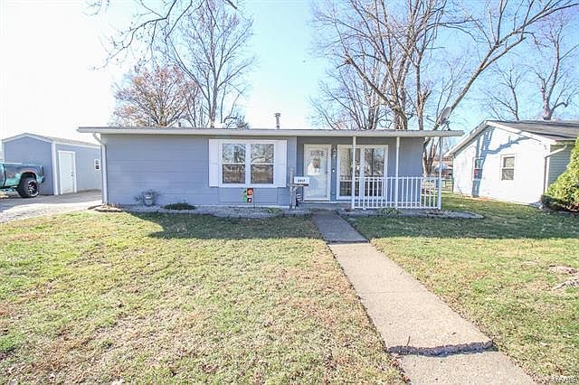 1st image of 2917 Willow Ave