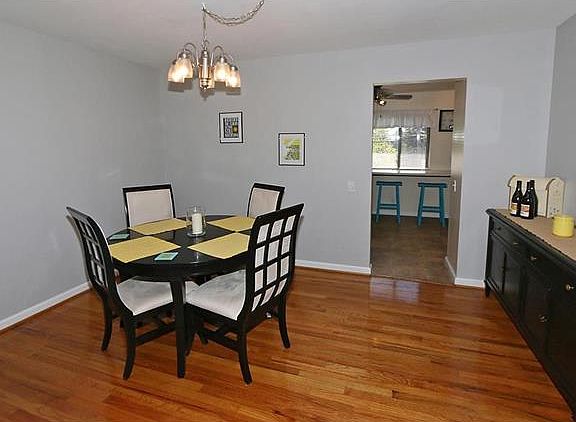 5th image of 10572 Copperfield Dr