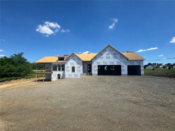 531 Gentlebrook Blvd, Hartville, OH 44632