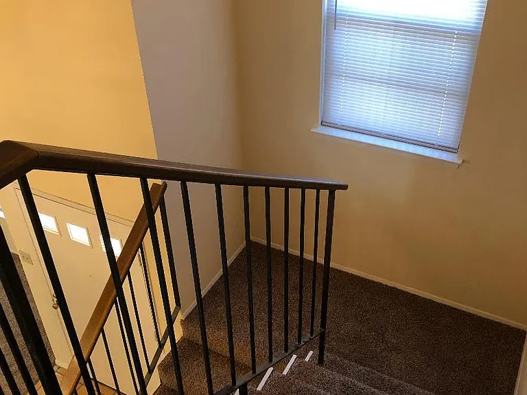 8446 Timber Gln — Photo 11