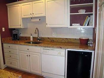 3rd image of 2212 Boxwood Dr