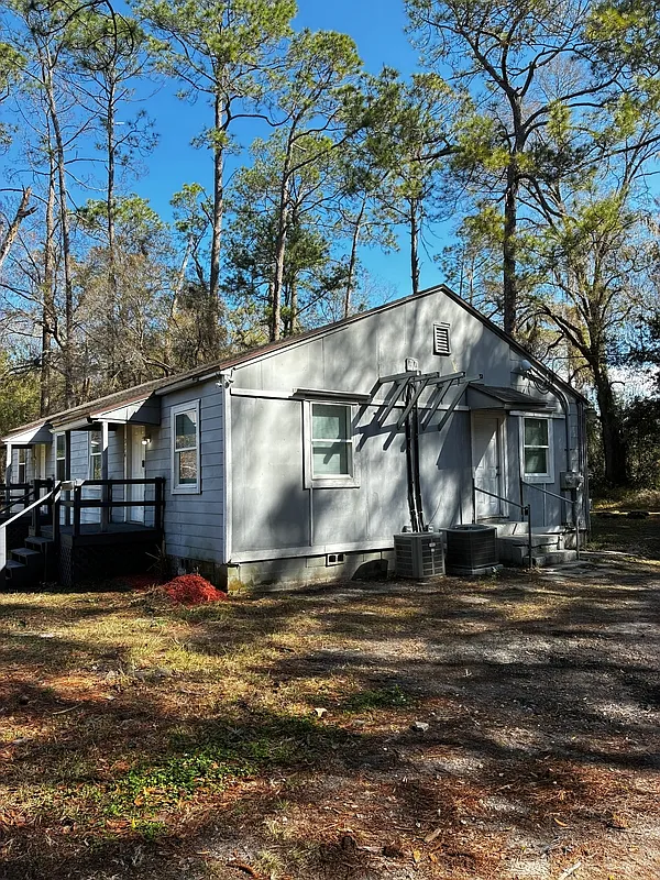 2 bed, 1.0 bath, 760 sqft, $1,000 — Photo 1