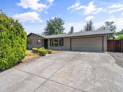 780 N Berkeley Way, Medford, OR, 97504