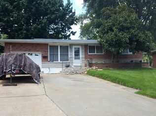 1105 Meadowlark Dr, Florissant, MO 63033