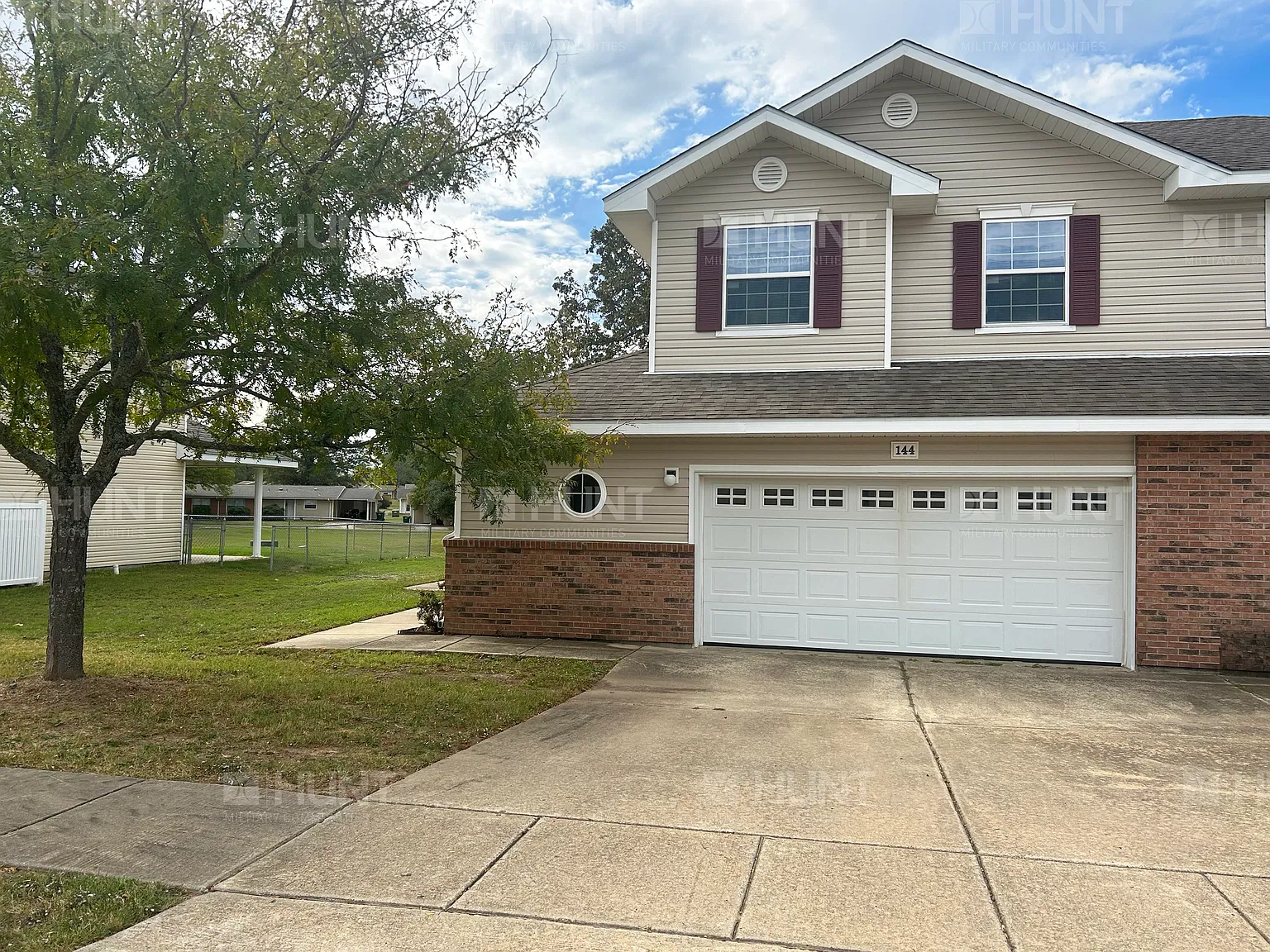 3 bed, 2.5 bath, 1889 sqft, $1,959 — Photo 1