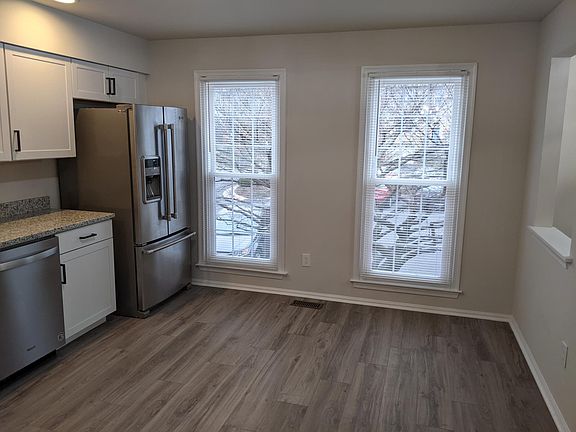4th image of 12320 Fox Lake Ct
