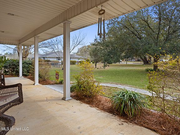 4th image of 2088 Scianna Ln