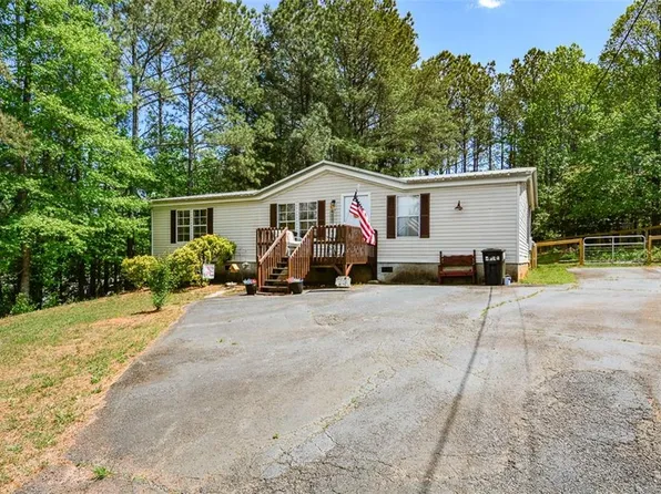 67 Saddle Ct, Ball Ground, GA 30107