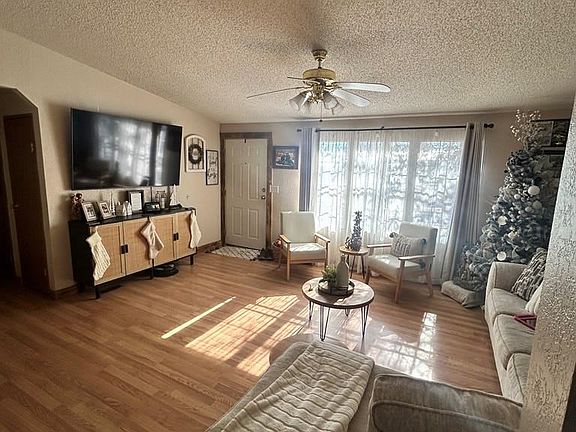 3rd image of 1718 Johneva St